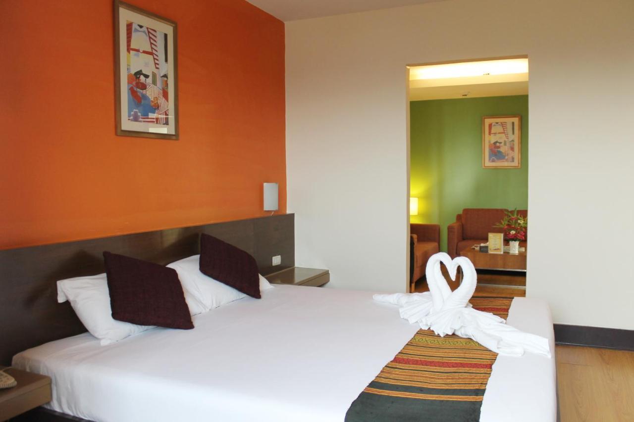 The Seasons Bangkok Huamark Room photo