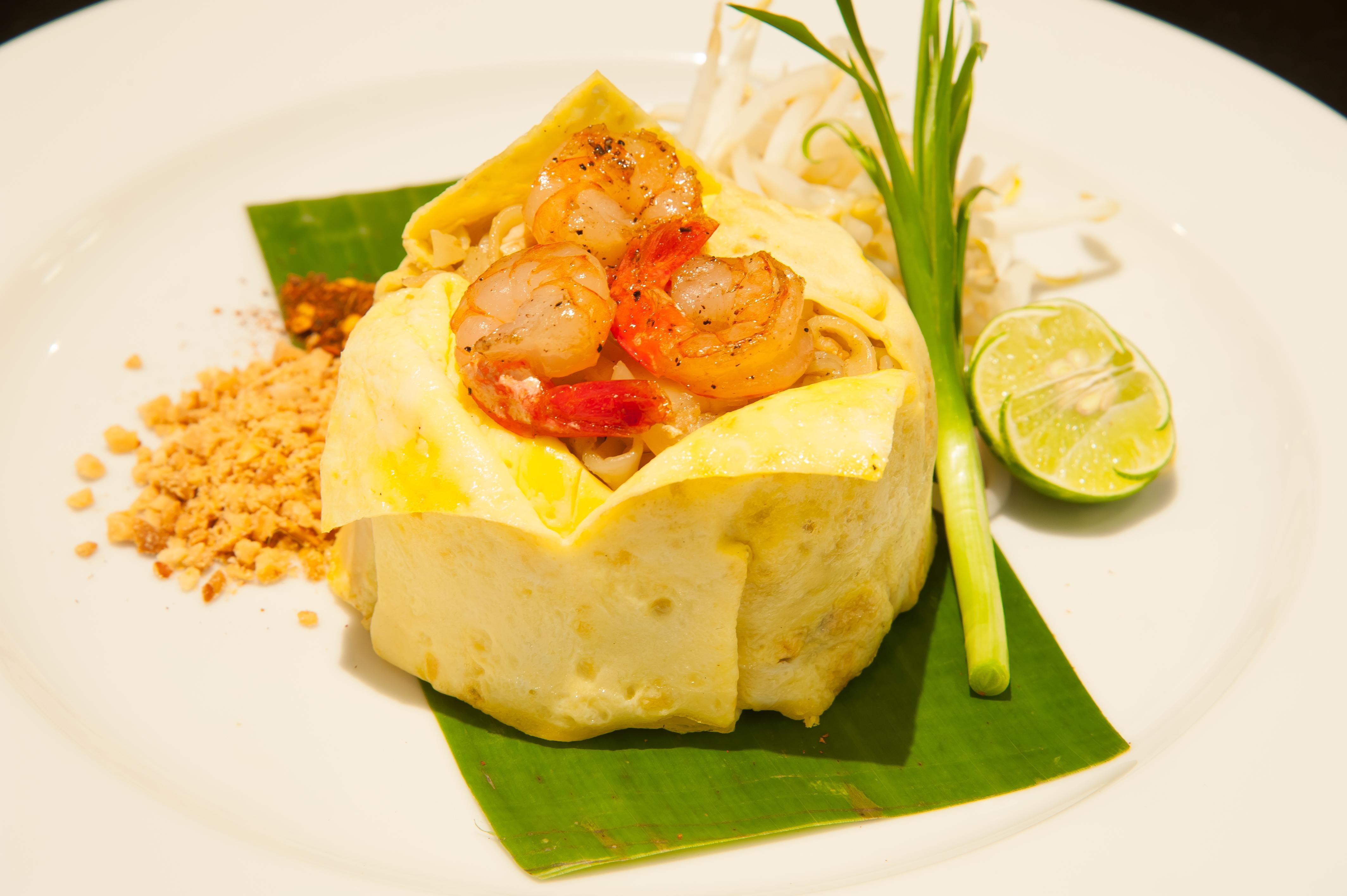 The Seasons Bangkok Huamark Exterior photo